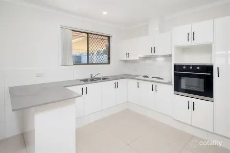 Property photo of 40 Whitcomb Street Hillcrest QLD 4118