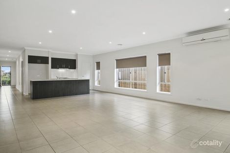 Property photo of 16 Creekward Drive Armstrong Creek VIC 3217