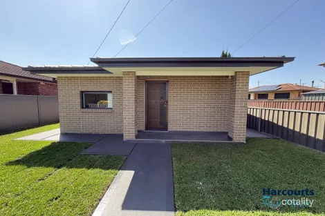 30 Gasmata Cres, Whalan, NSW 2770