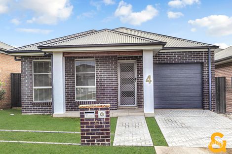 4 MUNRO PL, JORDAN SPRINGS, NSW 2747