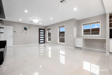 Property photo of 11 Bliss Terrace Moncrieff ACT 2914