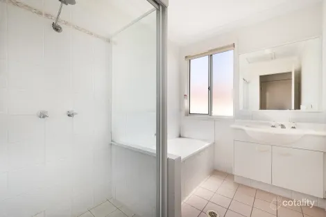 Property photo of 12 Harrow Place Arundel QLD 4214