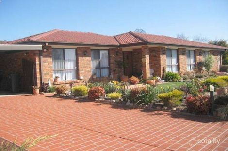 14 Brittlebank Cct, Banks, ACT 2906