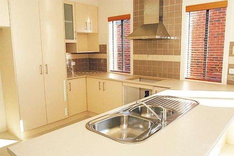Property photo of 9/18-20 Golden Grove Springvale South VIC 3172