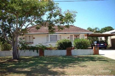 52 Arthur St, Woody Point, QLD 4019