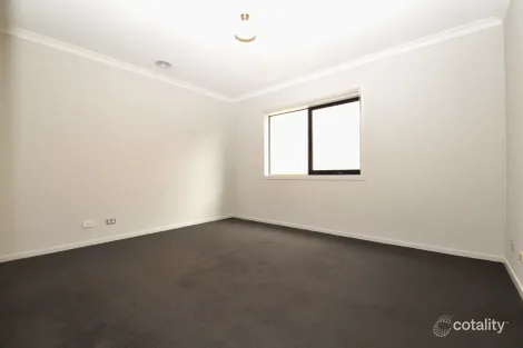 Property photo of 61 Trillium Boulevard Cranbourne North VIC 3977