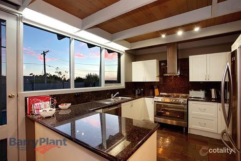 Property photo of 5 Cloverdale Lane Chirnside Park VIC 3116