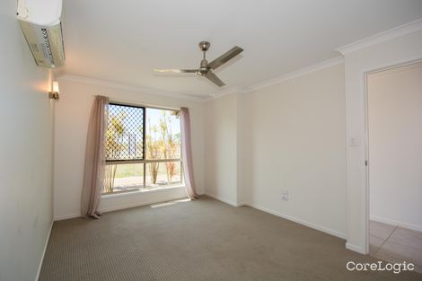 Property photo of 32 Sienna Boulevard Ashfield QLD 4670