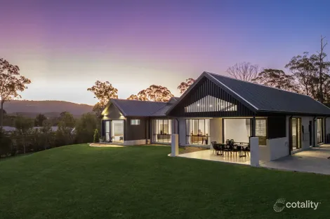 30a Holyrood Rd, Maudsland, QLD 4210