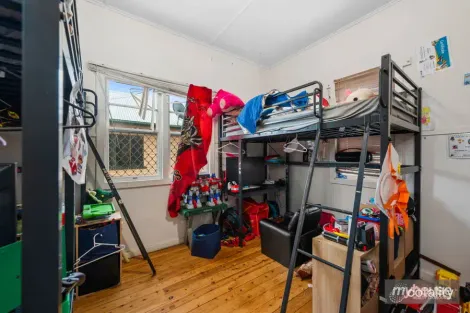 Property photo of 3 Goode Street Newtown QLD 4350