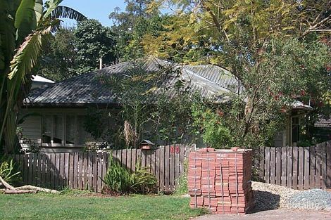 19 Rennie St, Indooroopilly, QLD 4068