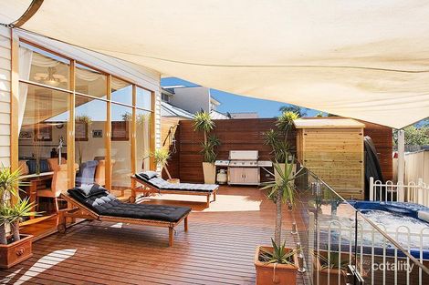 Property photo of 32 Kerferd Street Essendon North VIC 3041