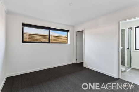Property photo of 2/13 Charles Street Koo Wee Rup VIC 3981