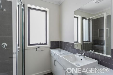 Property photo of 2/13 Charles Street Koo Wee Rup VIC 3981