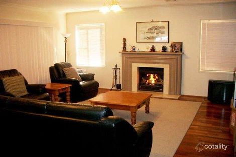 Property photo of 25 Woolner Place Mount Ommaney QLD 4074