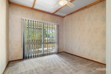 Property photo of 7 Redleaf Close Heathcote VIC 3523