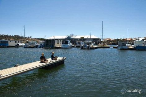 Property photo of 50 Sandpiper Island Retreat Wannanup WA 6210