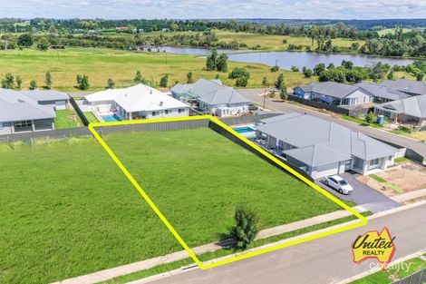 4 Littlewood Rd, The Oaks, NSW 2570