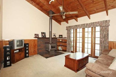 Property photo of 67 Commercial Road Mount Evelyn VIC 3796