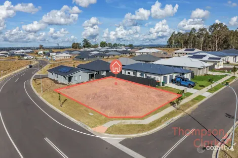 1 Treeton Cl, Farley, NSW 2320