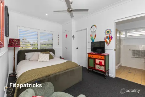 Property photo of 35 Lakeside Drive Lake Albert NSW 2650