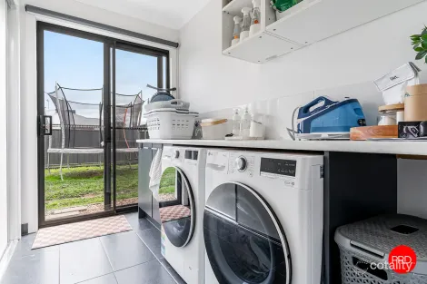 Property photo of 4 Merrion Street Marong VIC 3515