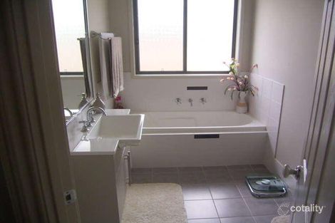 Property photo of 17 Magento Place Prestons NSW 2170