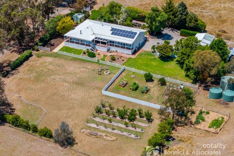 18 Ryan Rd, Beechworth, VIC 3747