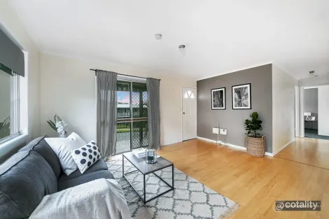 Property photo of 33 Lavercombe Drive Kallangur QLD 4503