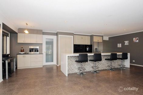 Property photo of 11 Whiting Court Skye VIC 3977