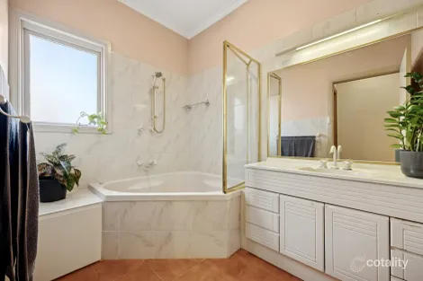 Property photo of 2 Harding Street Bentleigh VIC 3204