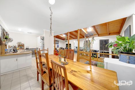 Property photo of 5 Mitta Mitta Way Meadow Heights VIC 3048