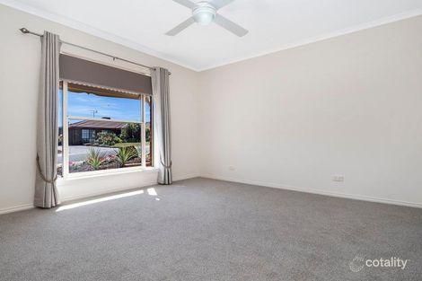 Property photo of 16 Jeffrey Avenue Flora Hill VIC 3550