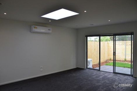 Property photo of 36 Denistoun Crescent Cranbourne VIC 3977