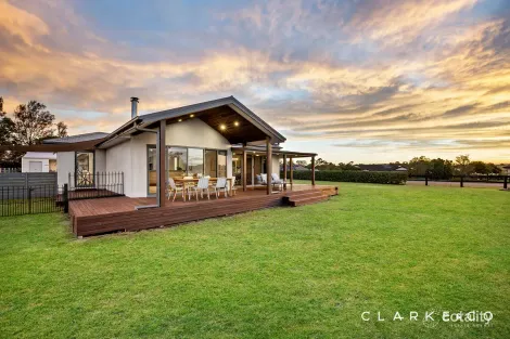 Property photo of 36 Reflection Drive Louth Park NSW 2320