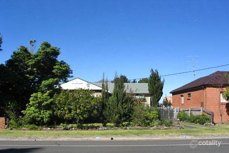 17 Lake Pde, East Corrimal, NSW 2518