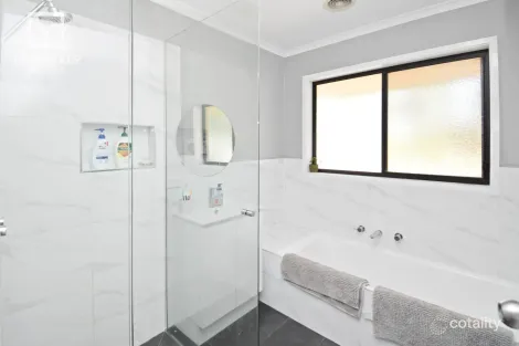 Property photo of 51 Homewood Drive Mooroopna VIC 3629