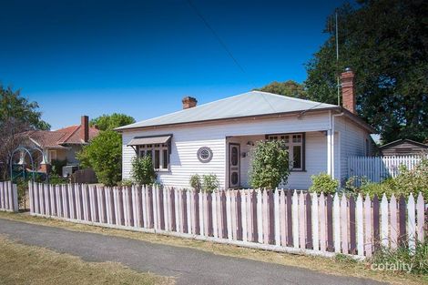 18 Yaldwyn St E, Kyneton, VIC 3444