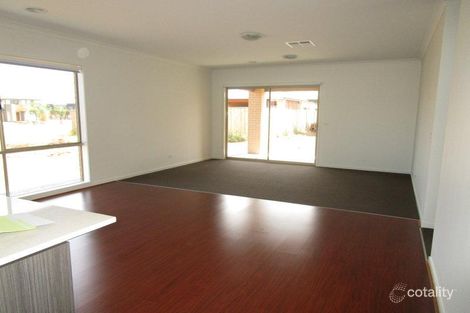 Property photo of 16 Capella Crescent Williams Landing VIC 3027