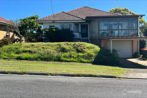 9 Warma St, Stafford Heights, QLD 4053