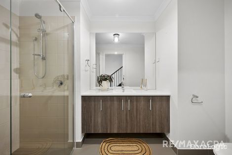 Property photo of 14 Sound Way Point Cook VIC 3030