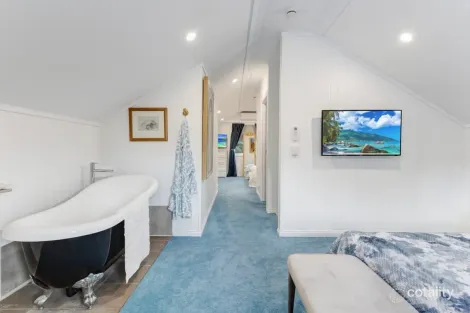 Property photo of 80 Arthur Terrace Red Hill QLD 4059