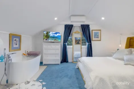 Property photo of 80 Arthur Terrace Red Hill QLD 4059