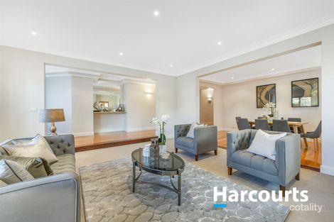 Property photo of 12 Parkmore Road Bentleigh East VIC 3165