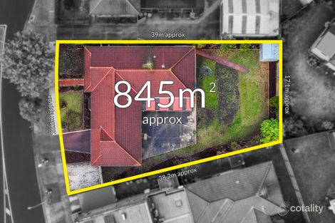 Property photo of 2 Chirnside Road Berwick VIC 3806