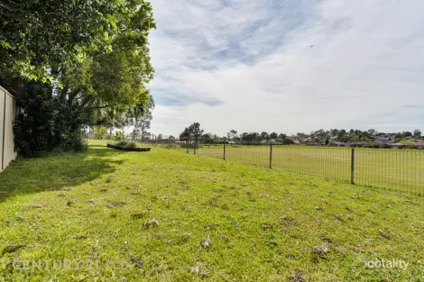Property photo of 43 Othello Avenue Rosemeadow NSW 2560