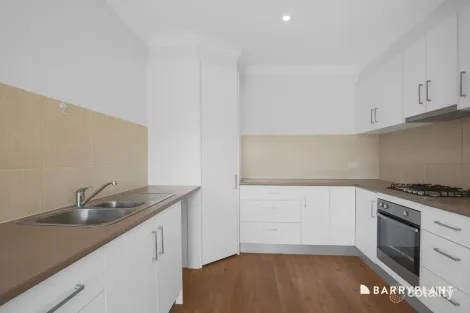 Property photo of 2/94 Longwarry Road Drouin VIC 3818