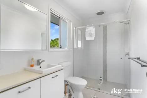 Property photo of 27/104A River Hills Road Eagleby QLD 4207