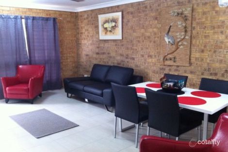 Property photo of 2/40 Dawn Crescent Emerald QLD 4720