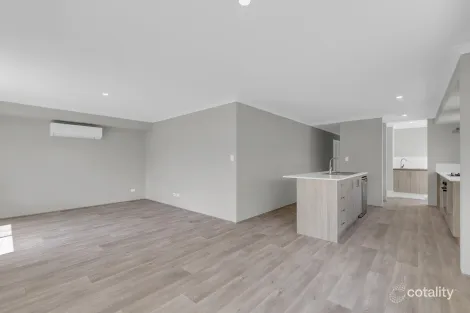 Property photo of 9 Manhattan Concourse Hilbert WA 6112